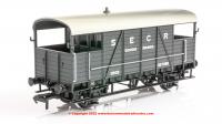 38-915 Bachmann SE&CR 25 Ton Dance Hall Brake Van number 11902 - SE&CR Grey